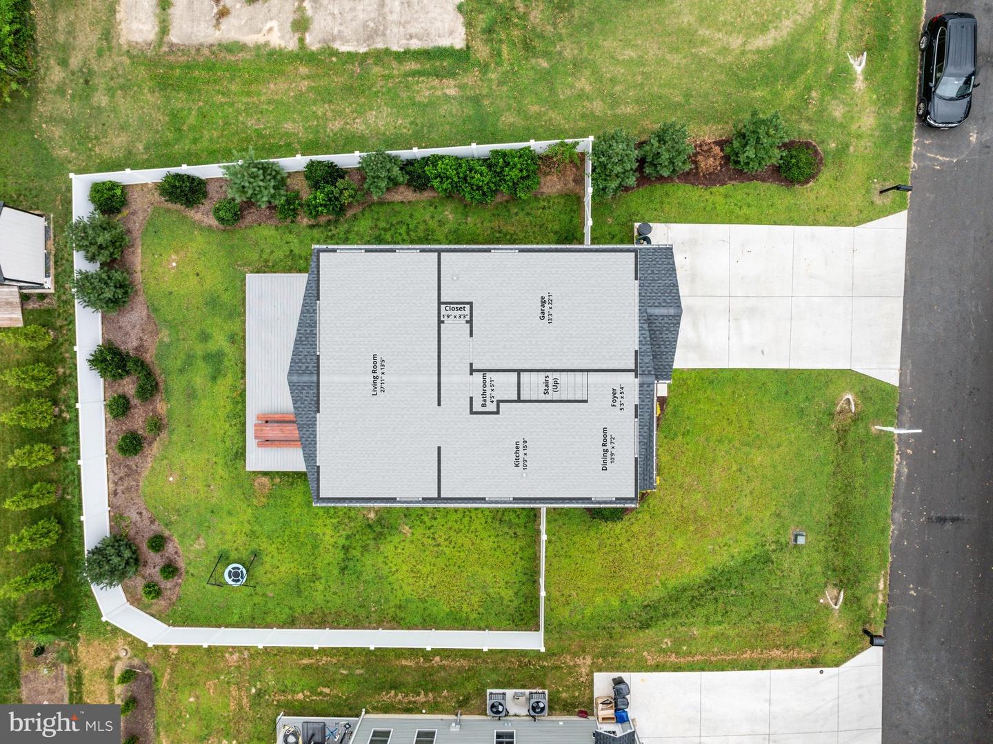 306 Windsor Ave Property Photo 4