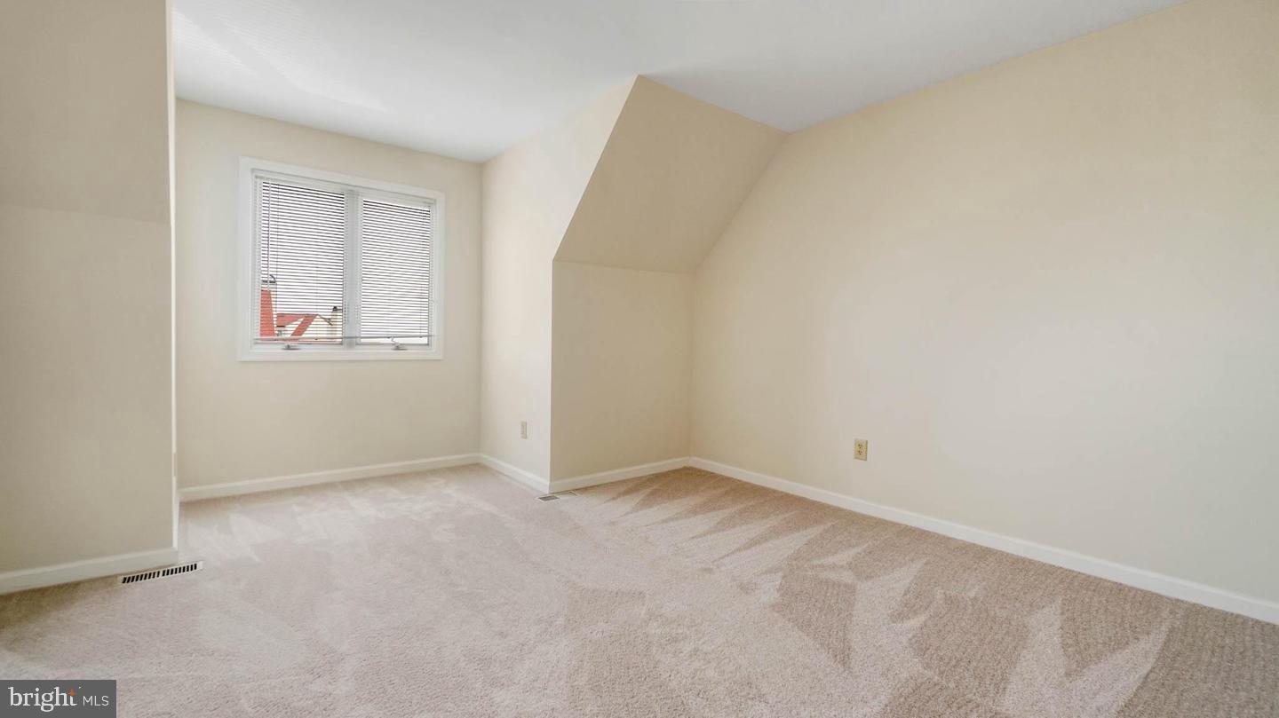 26-c Queen Anne Way Property Photo 12