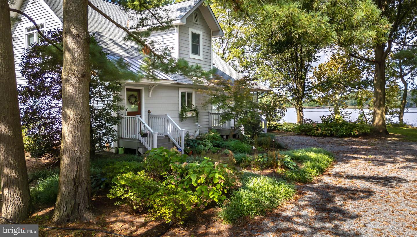 209 SHOALS RD