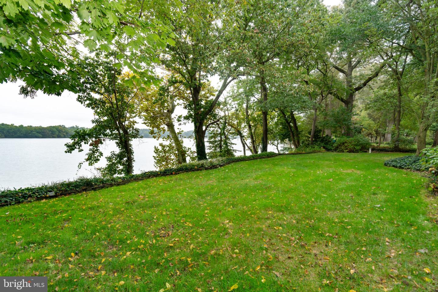 209 Shoals Rd Property Photo 3