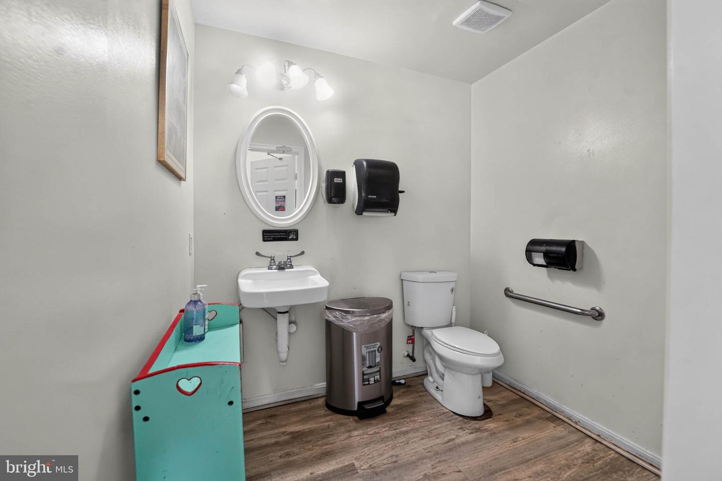 114 Saint Claire Pl Property Photo 11