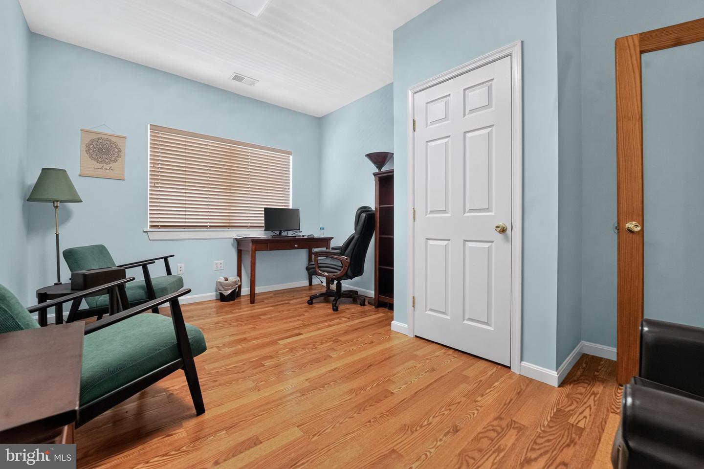 114 Saint Claire Pl Property Photo 61