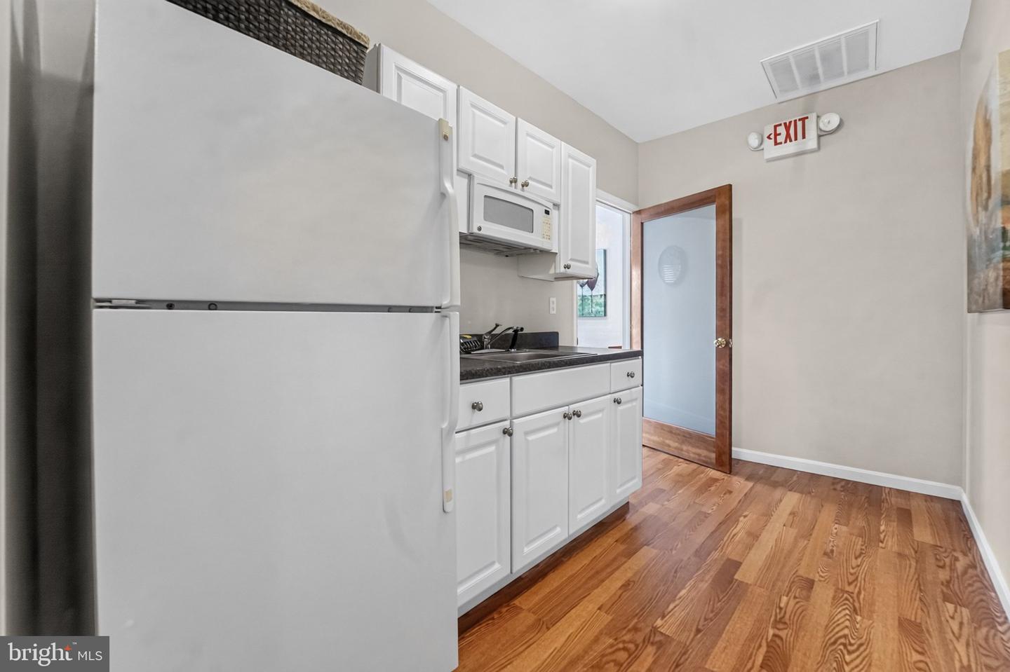 114 Saint Claire Pl Property Photo 63