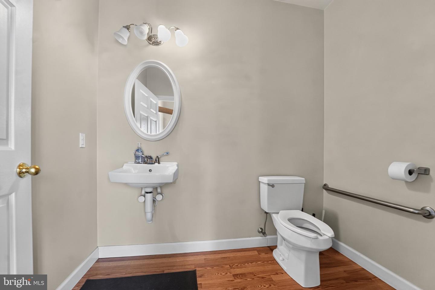 114 Saint Claire Pl Property Photo 73