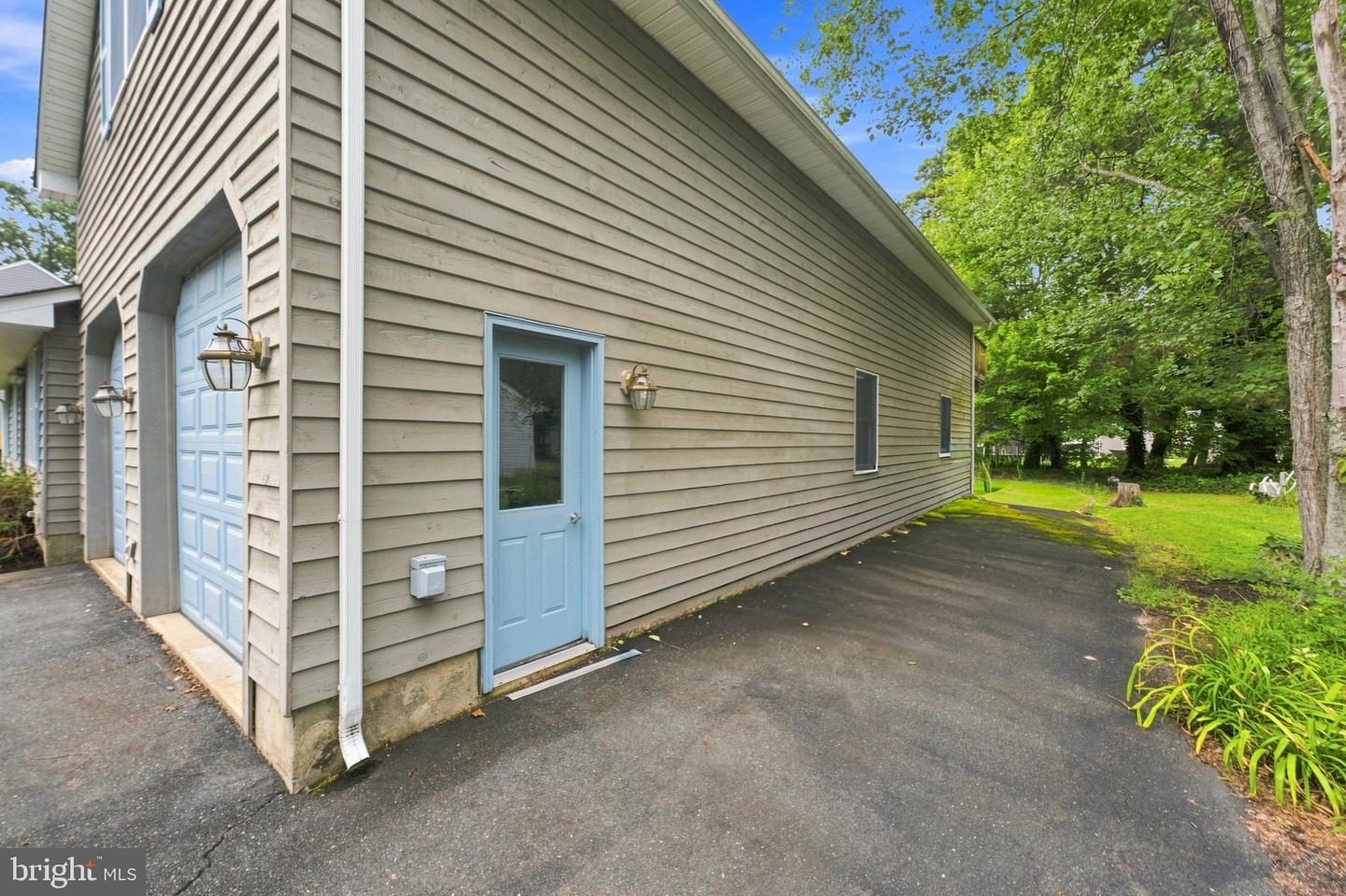 108 Margaret Dr Property Photo 4