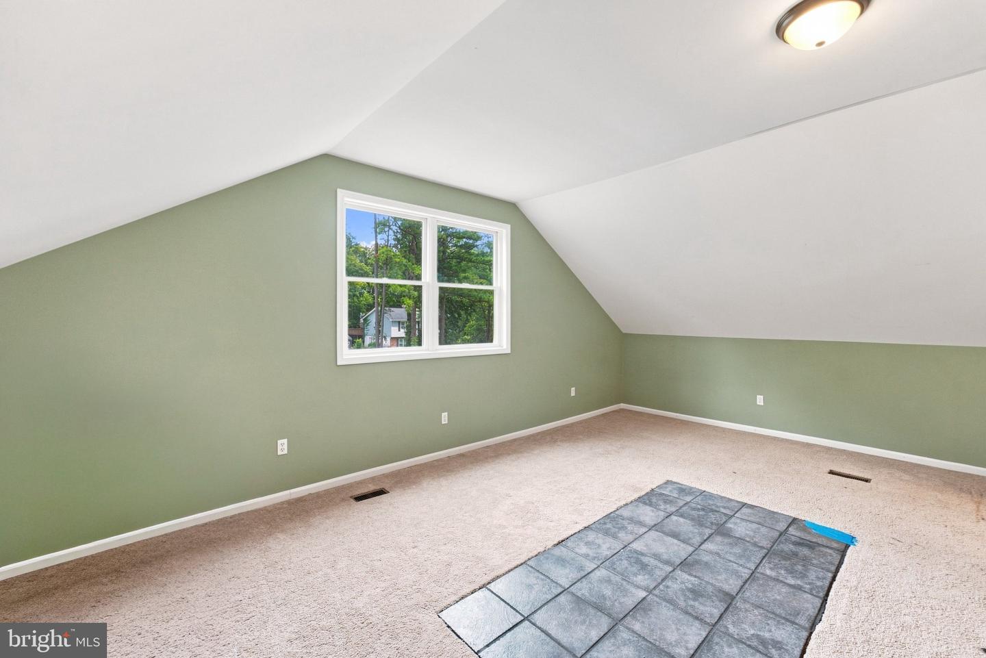 108 Margaret Dr Property Photo 34