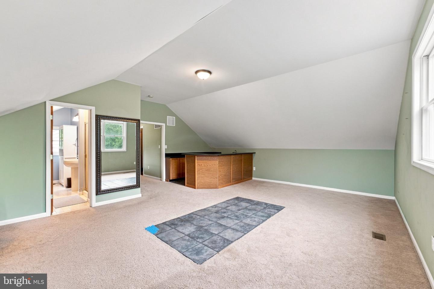 108 Margaret Dr Property Photo 36