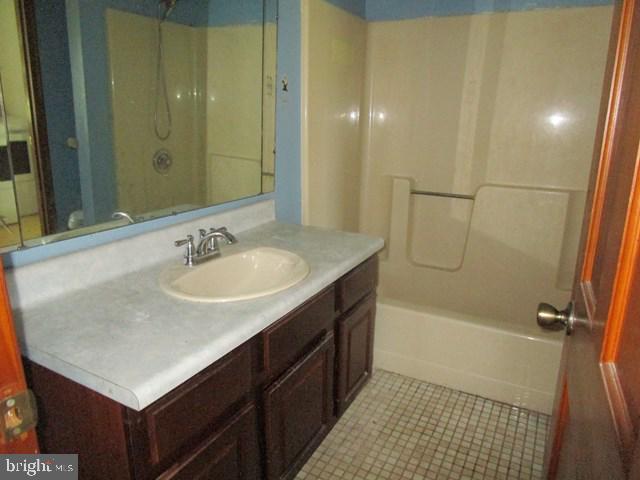 214 Broad St Property Photo 9