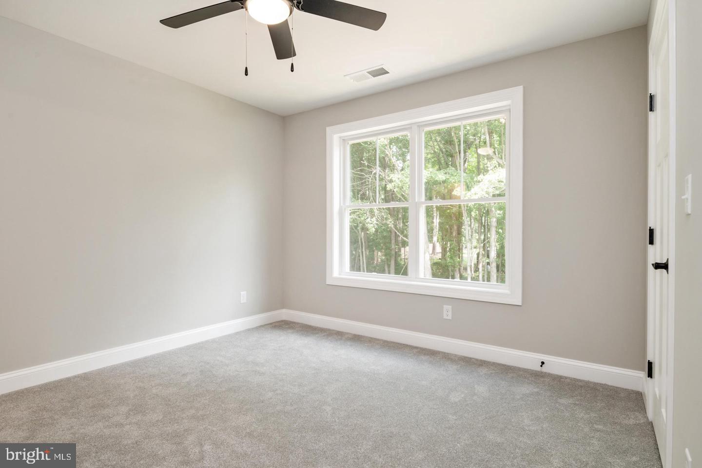 Romancoke Rd Property Photo 13