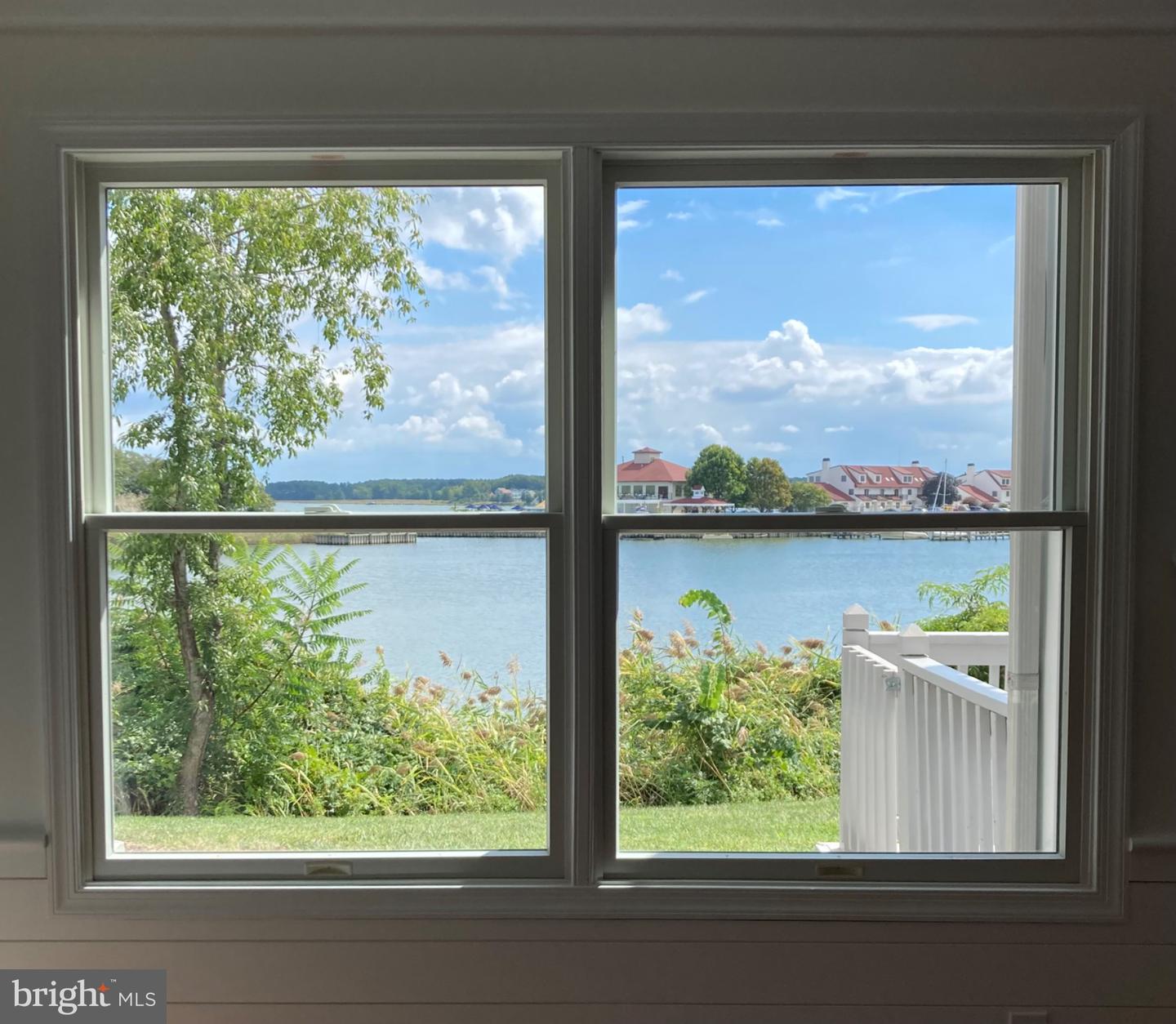 1010 Auckland Way Property Photo 6