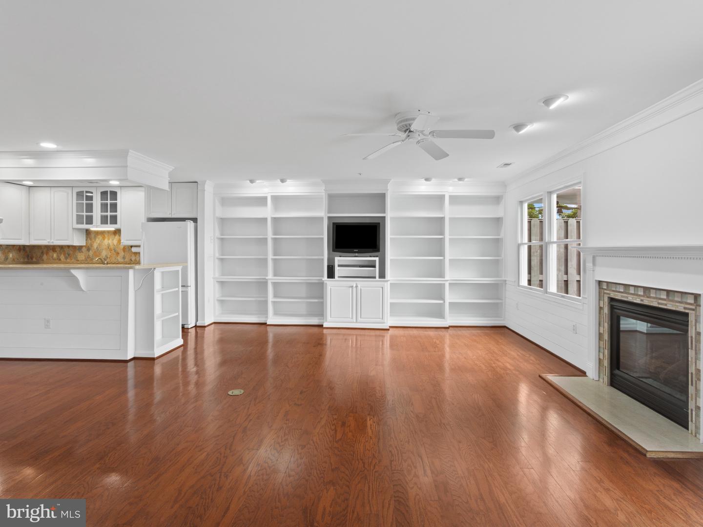 1010 Auckland Way Property Photo 15