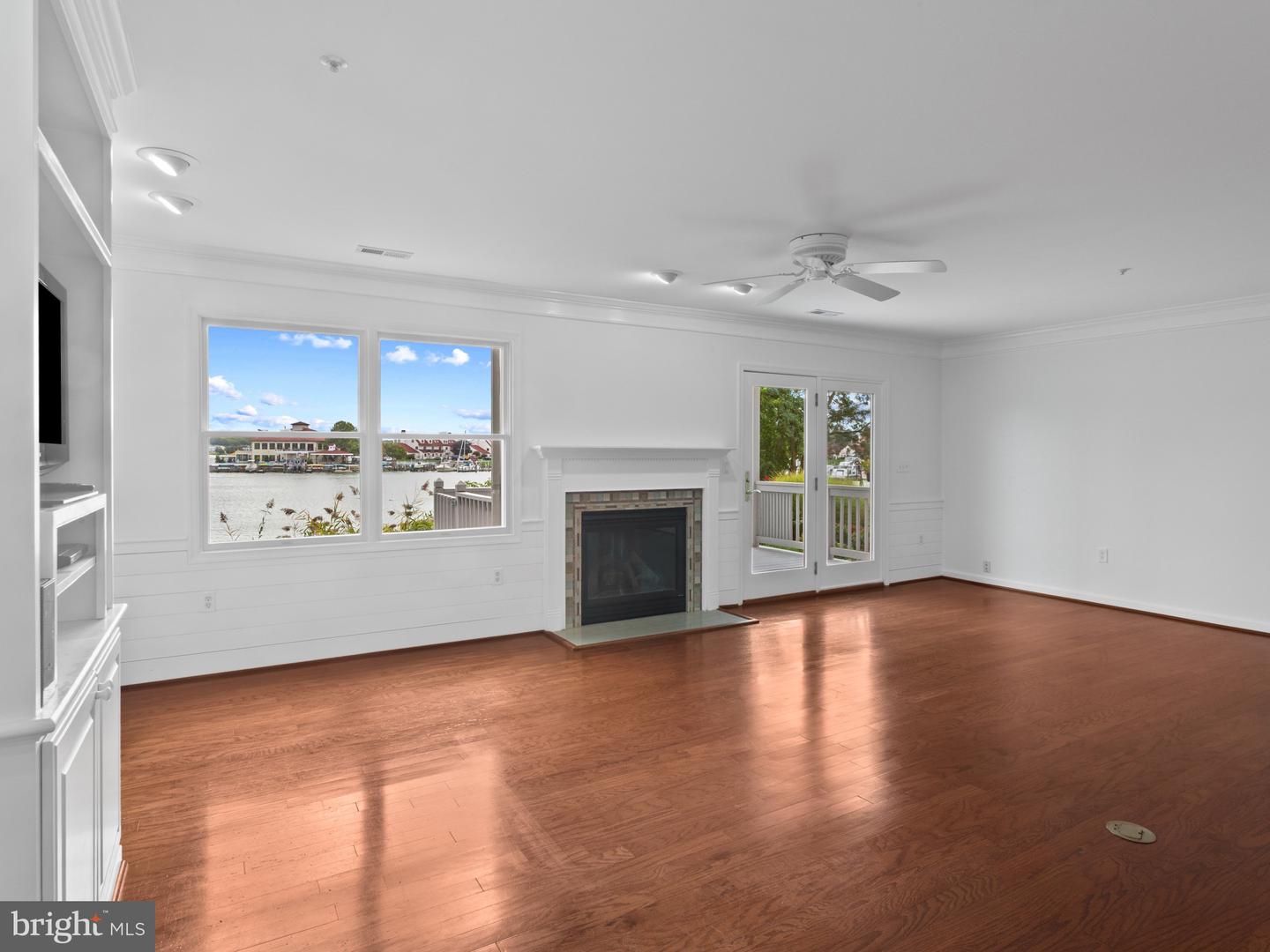 1010 Auckland Way Property Photo 17