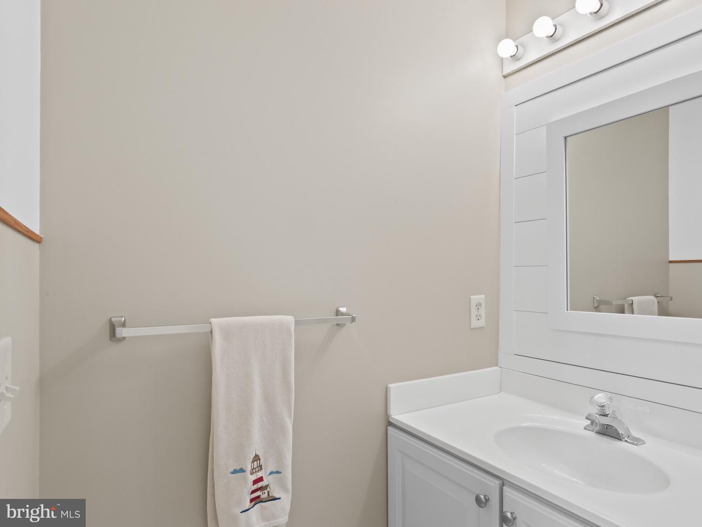 1010 Auckland Way Property Photo 34