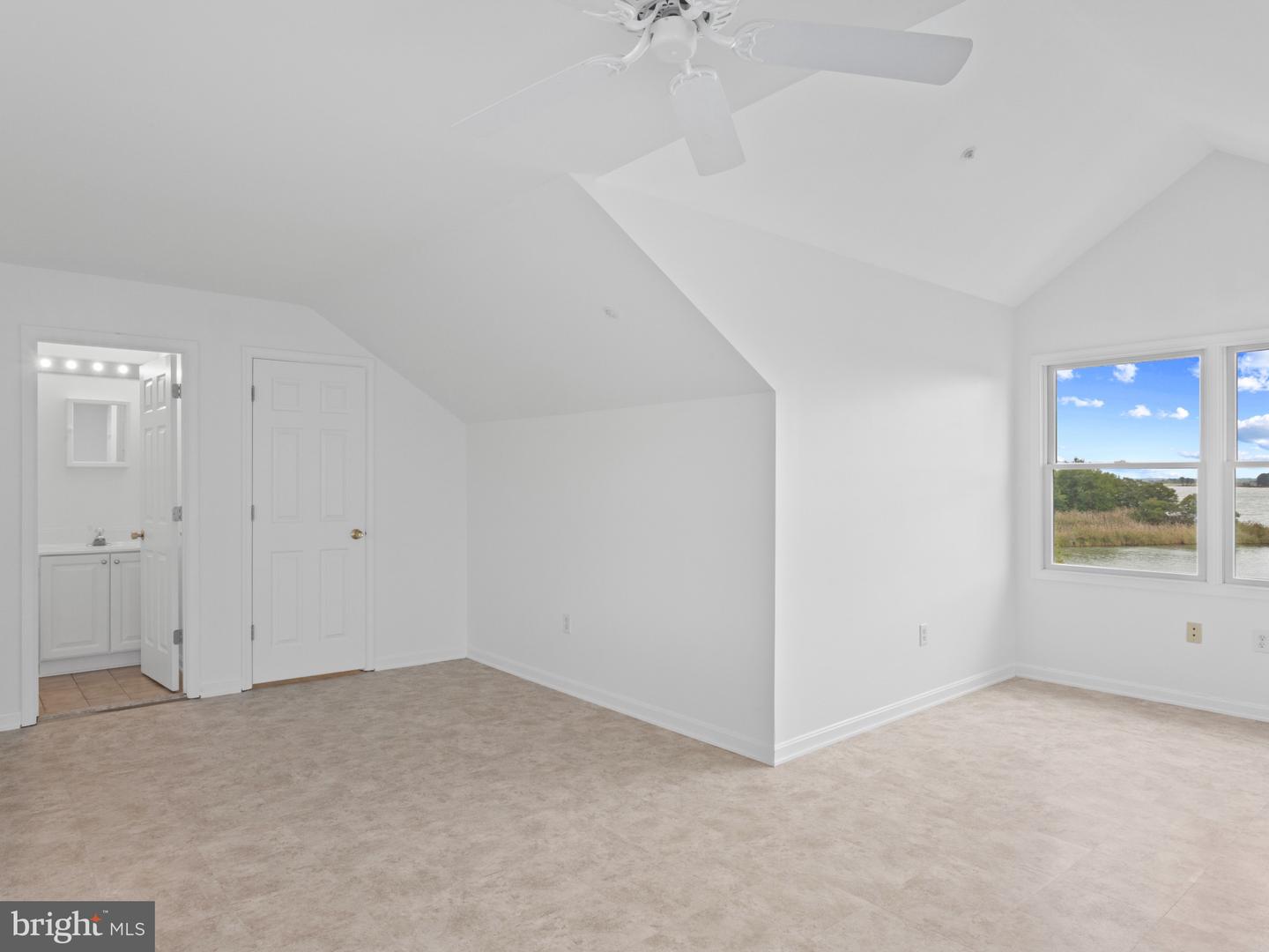 1010 Auckland Way Property Photo 39