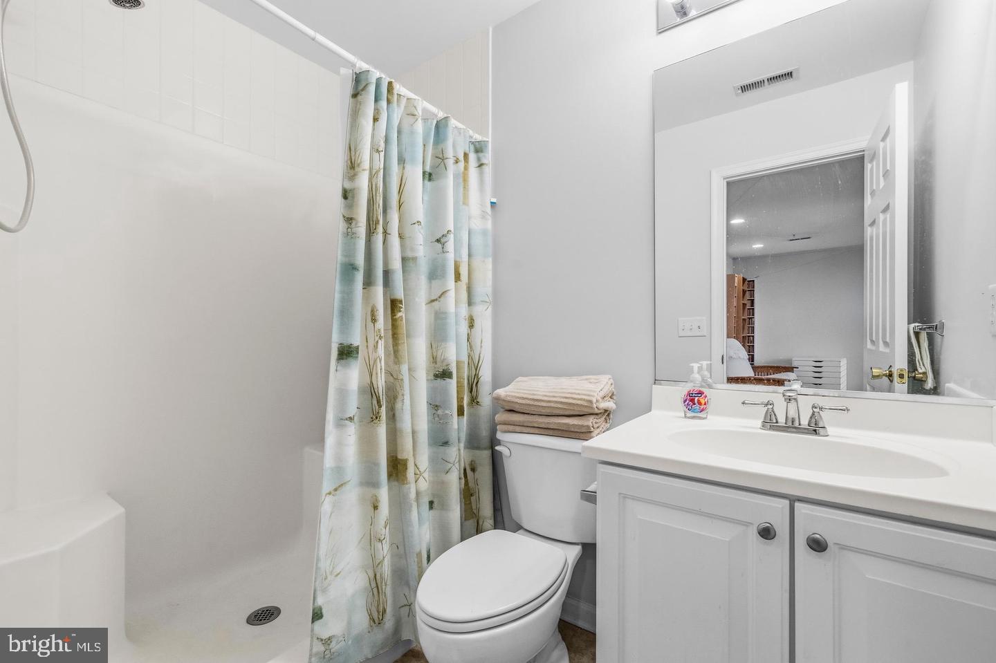 1012 Auckland Way Property Photo 24