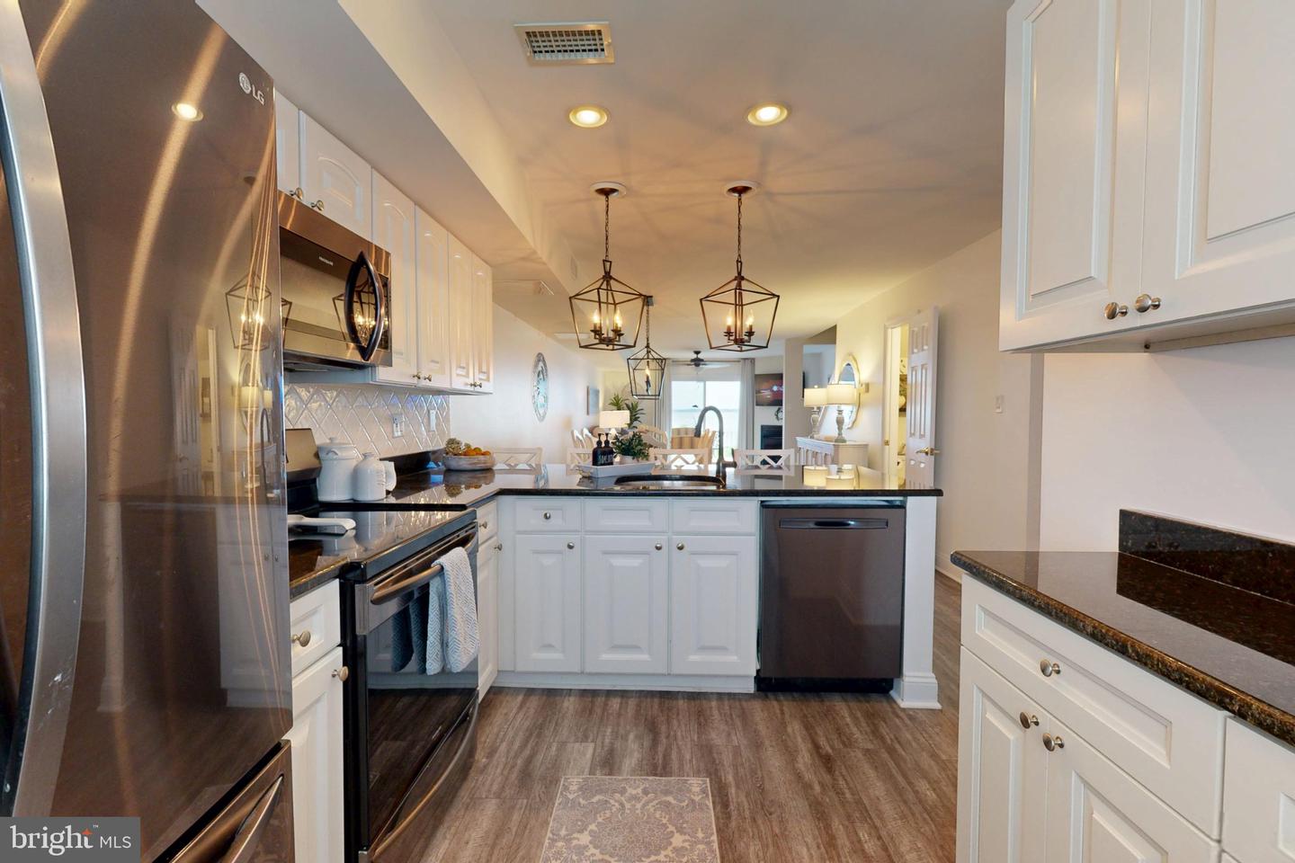 15-e Queen Anne Way #e Property Photo 8