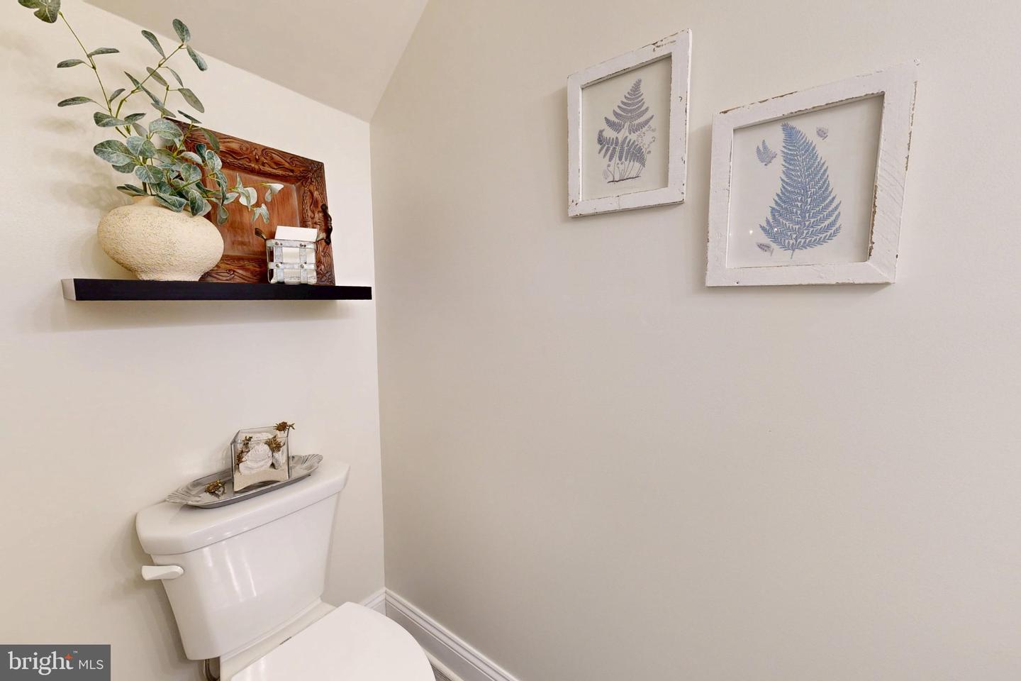 15-e Queen Anne Way #e Property Photo 11