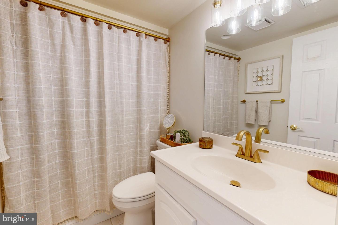 15-e Queen Anne Way #e Property Photo 25
