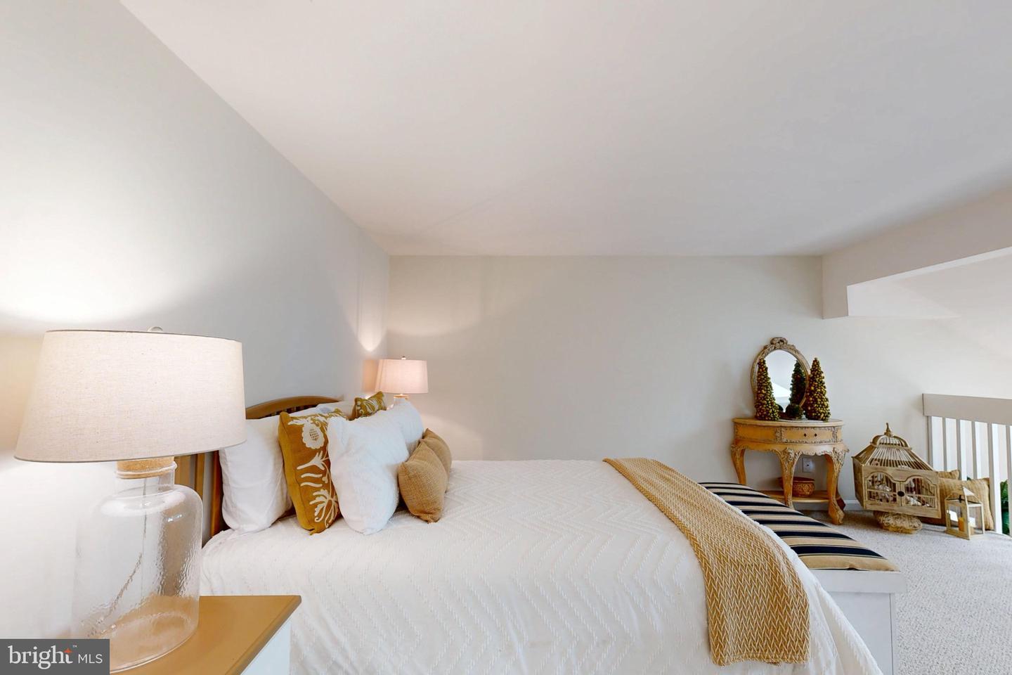 15-e Queen Anne Way #e Property Photo 32