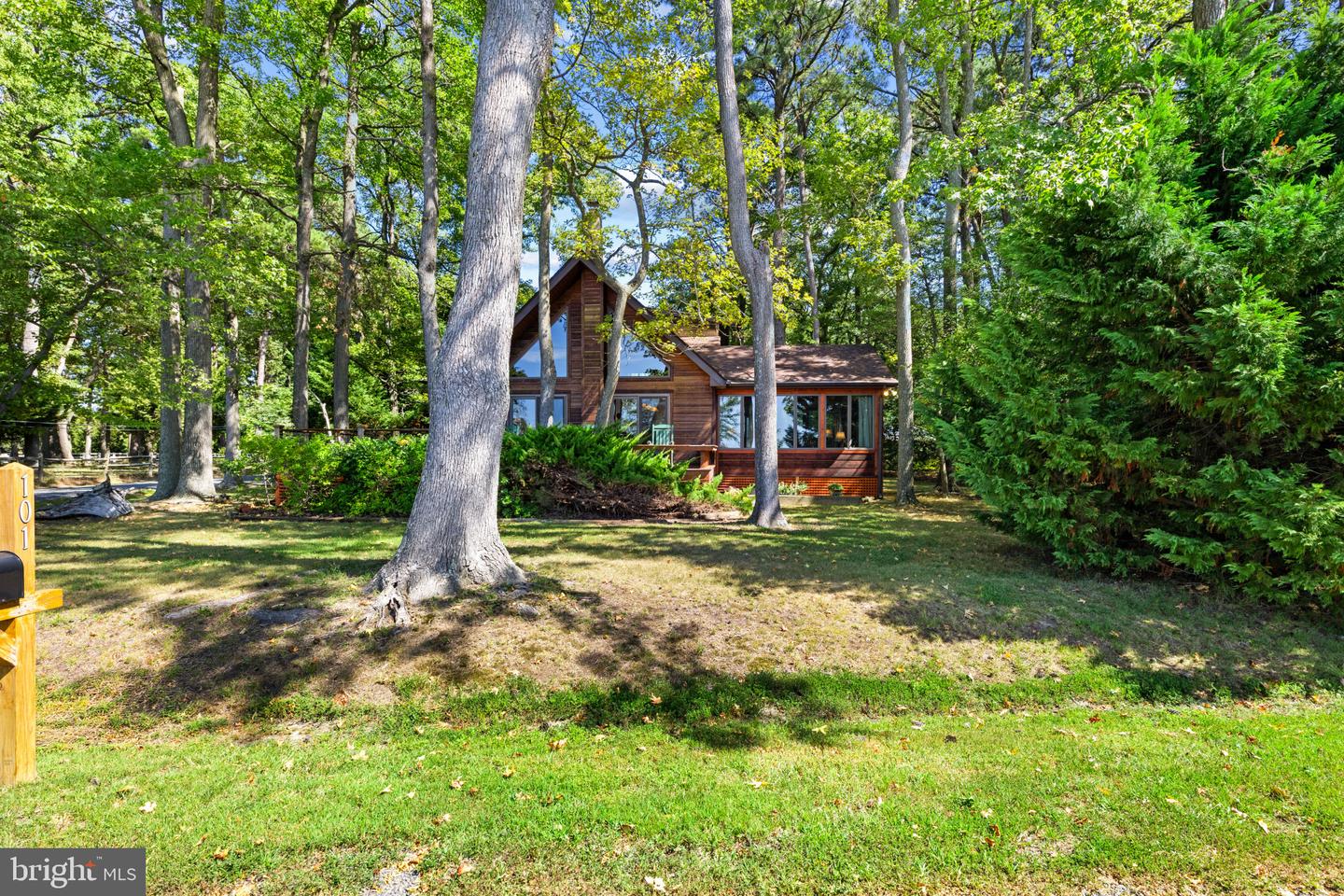 101 Chesapeake Bay Dr Property Photo 2