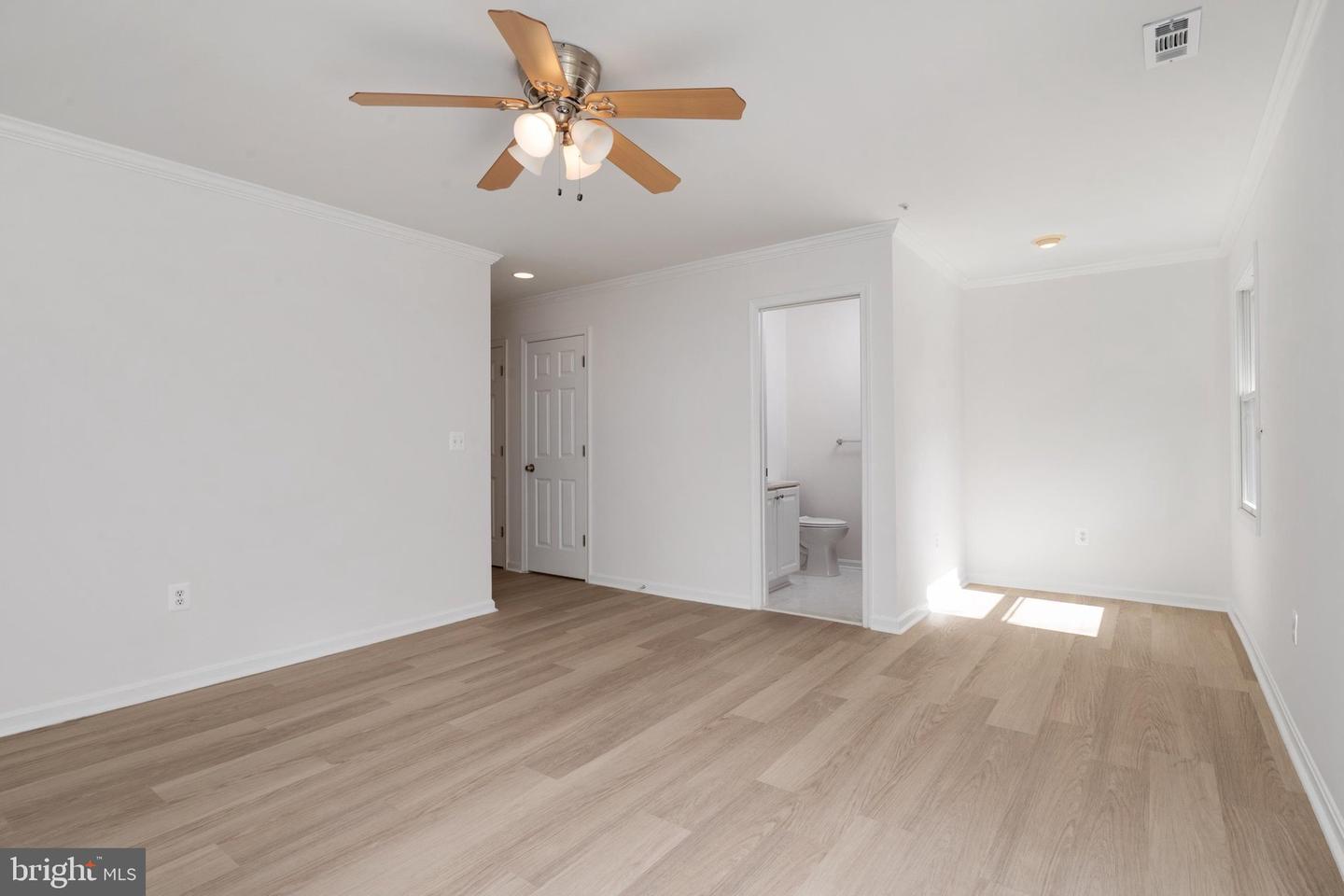 512 Auckland Way Property Photo 17