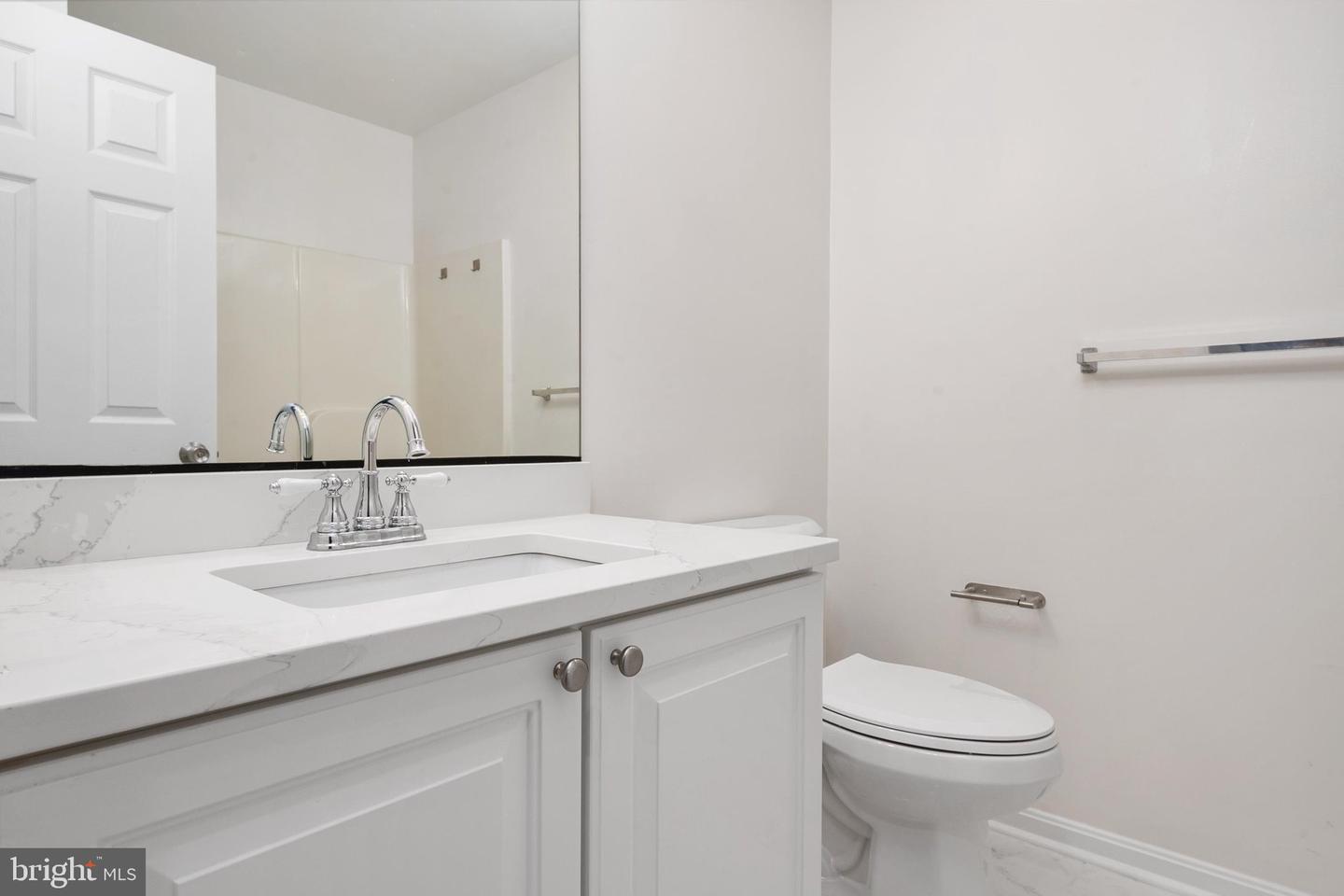 512 Auckland Way Property Photo 28