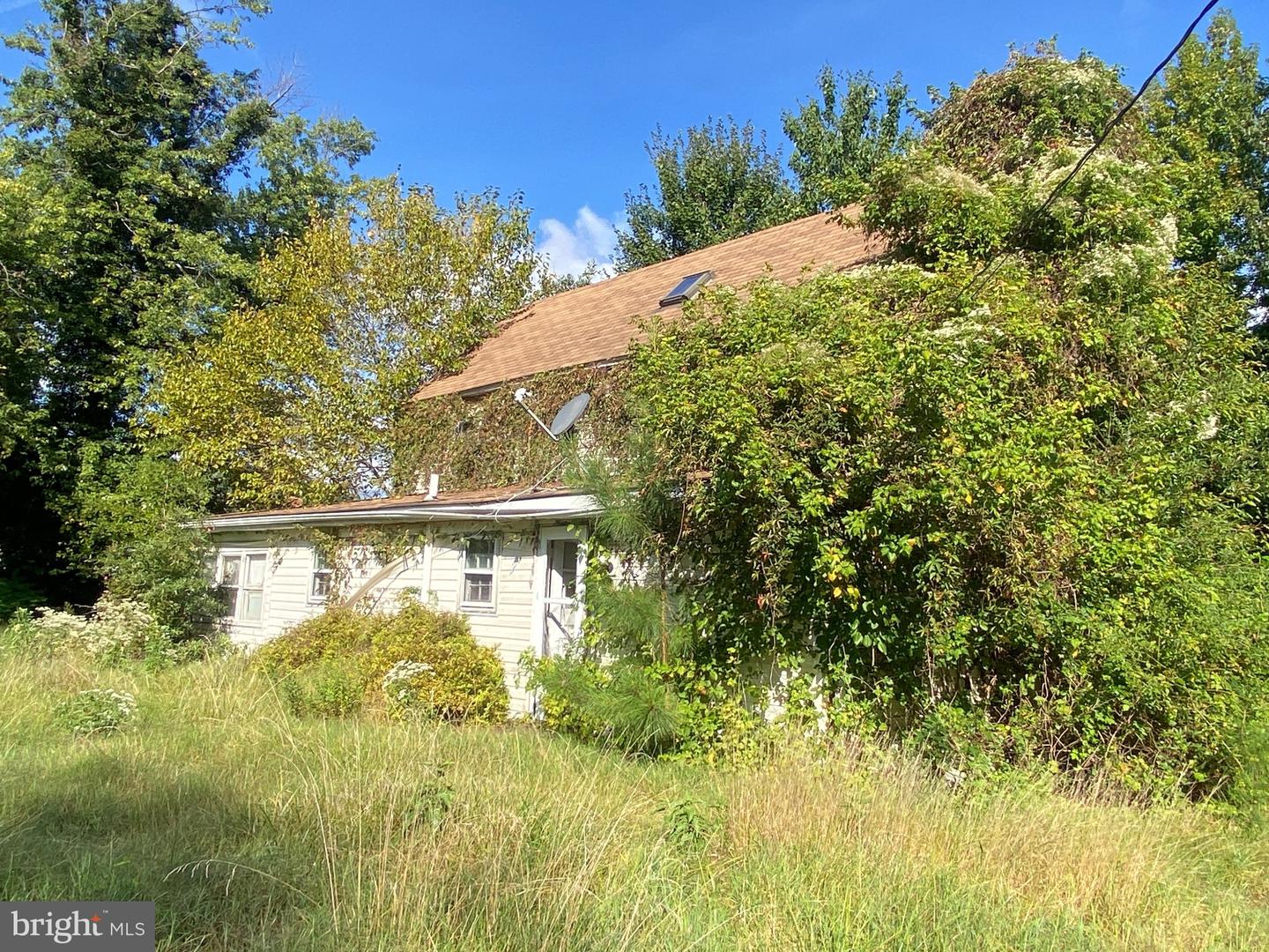 4926 Main St Property Photo 1