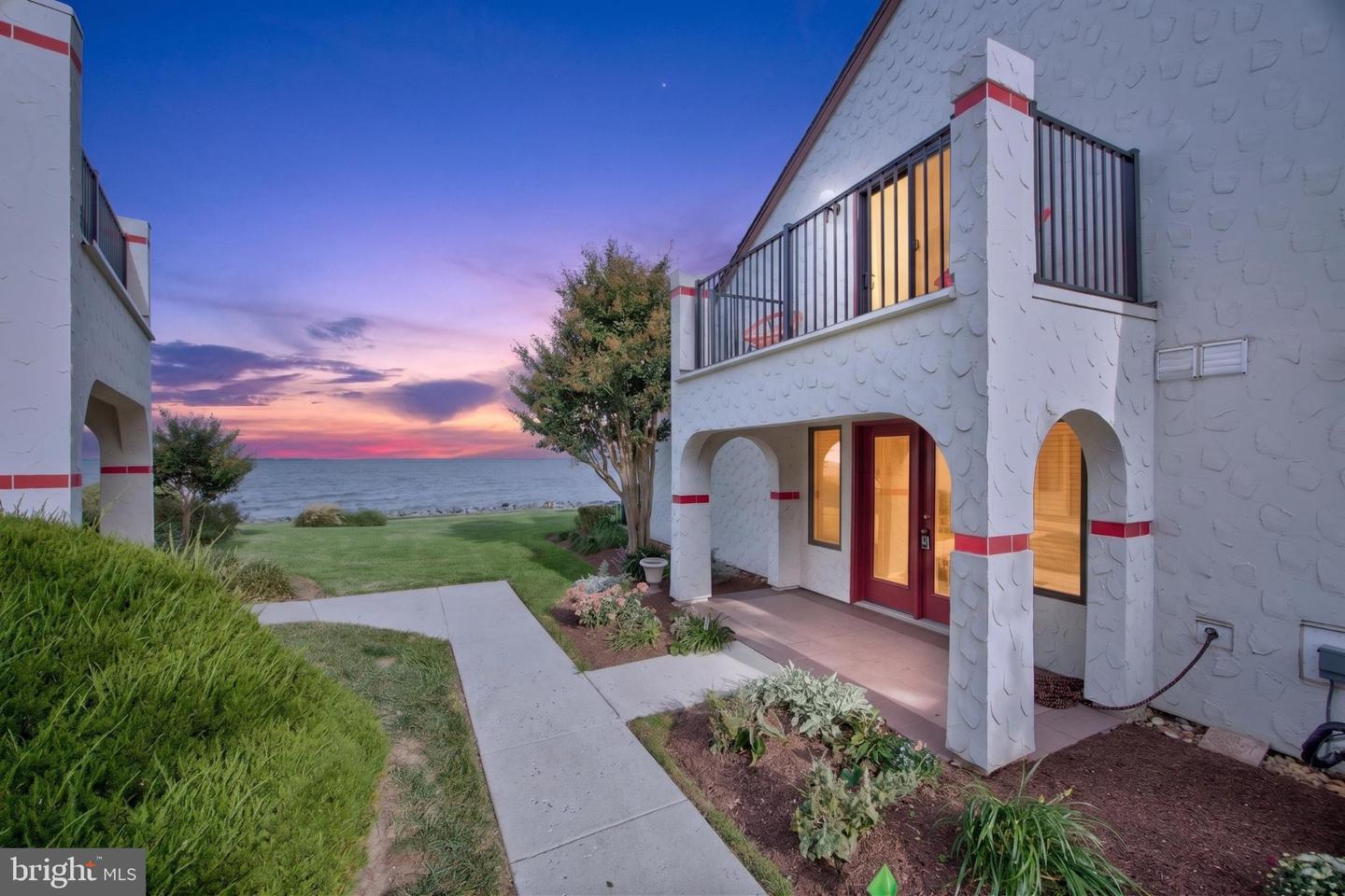 34 QUEEN ANNE WAY #A Property Photo 1