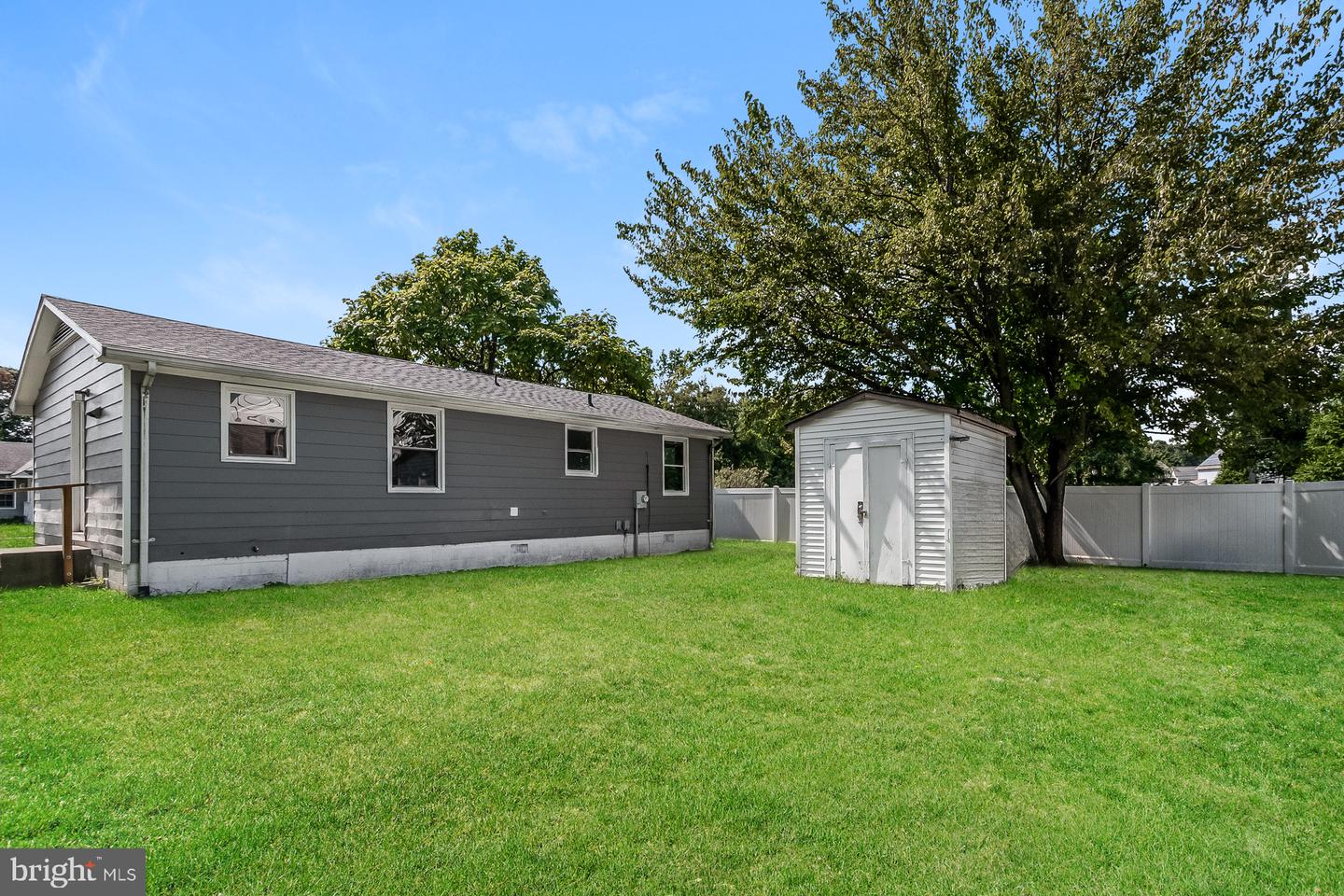 107 Lee Rd Property Photo 5