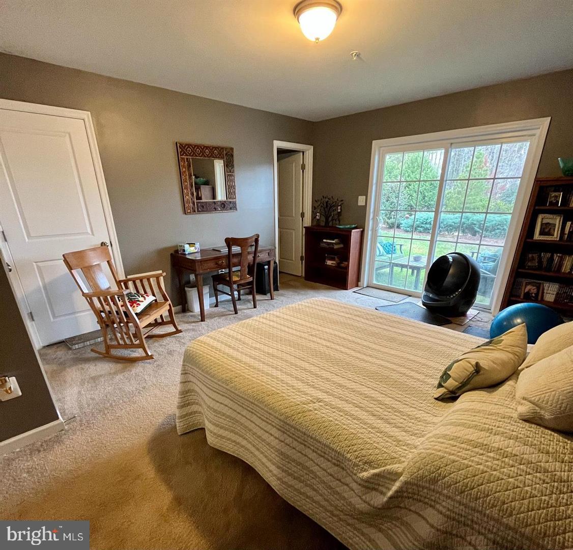 43748 Winterberry Way Property Photo 5