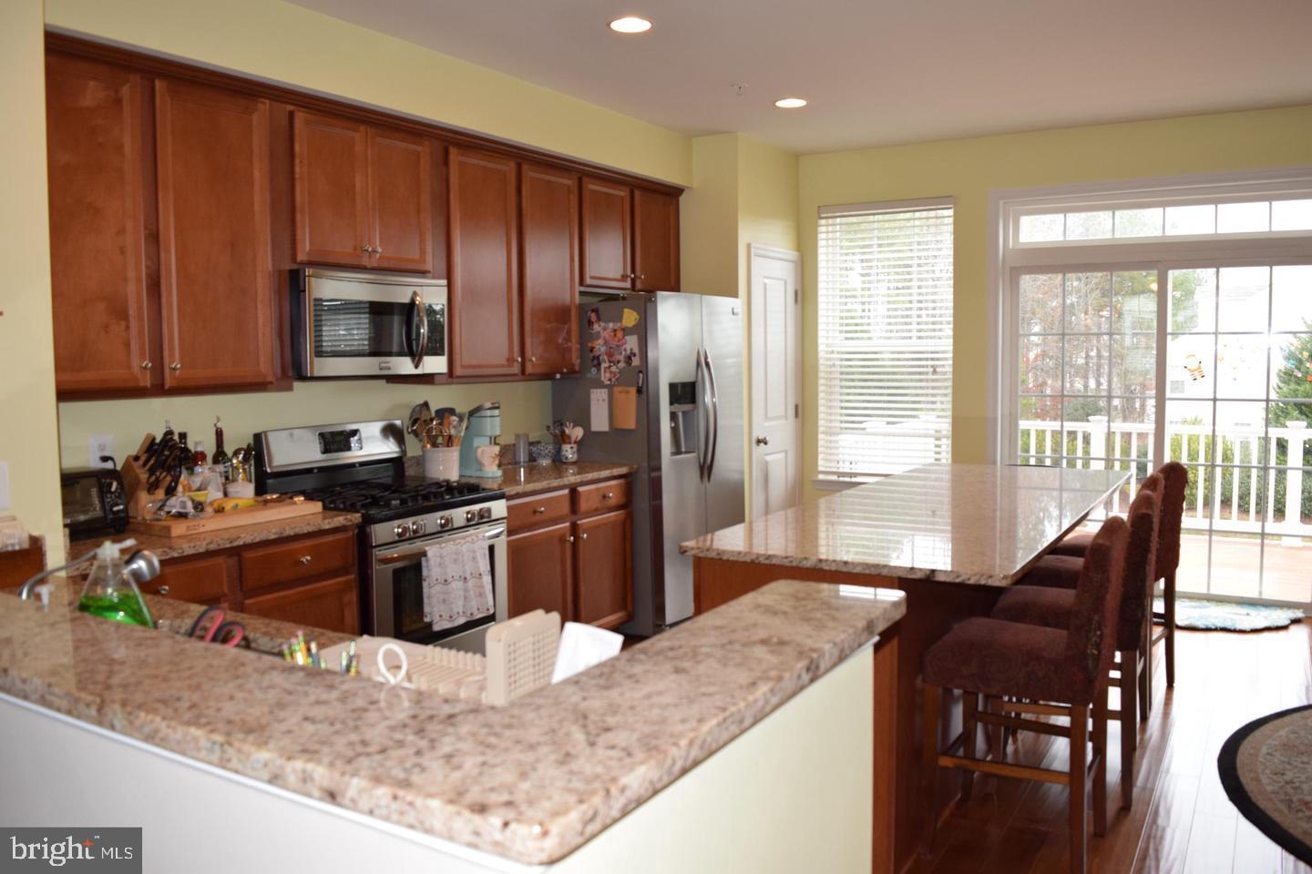 43748 Winterberry Way Property Photo 8
