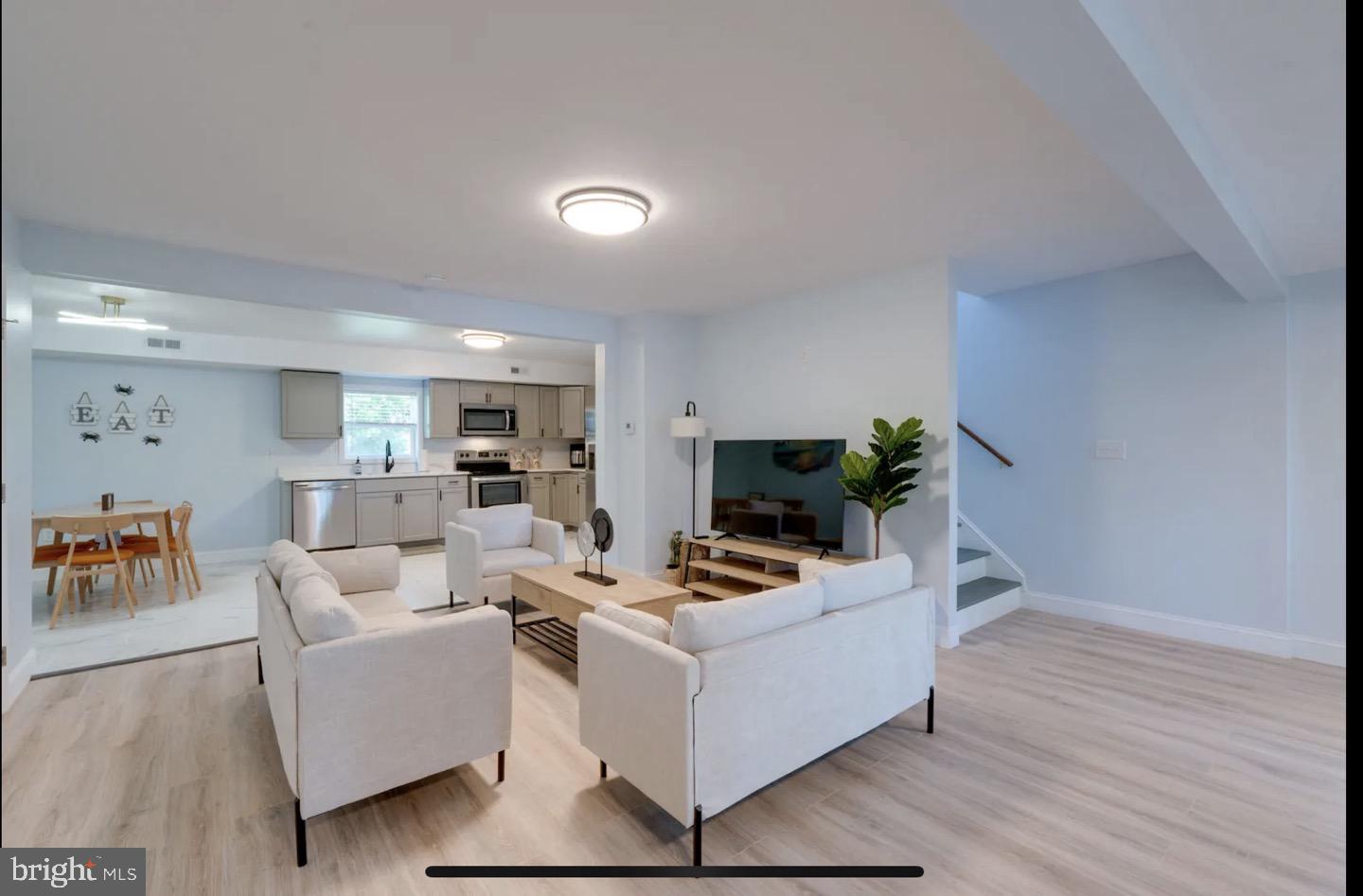 23794 Property Photo 2
