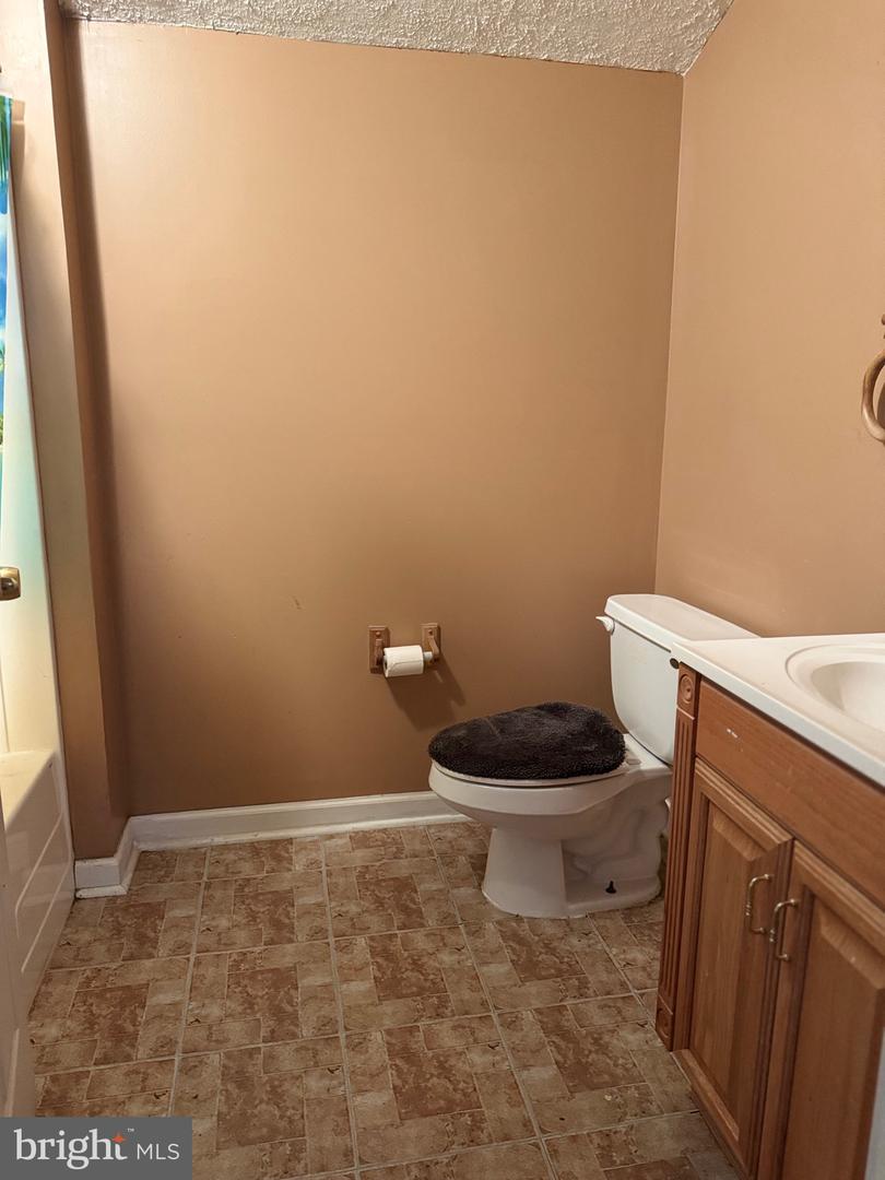 29544 Arlington Ct Property Photo 2