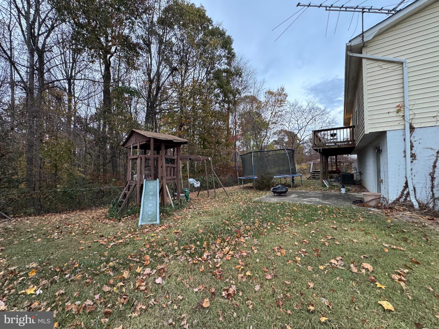 29544 Arlington Ct Property Photo 6