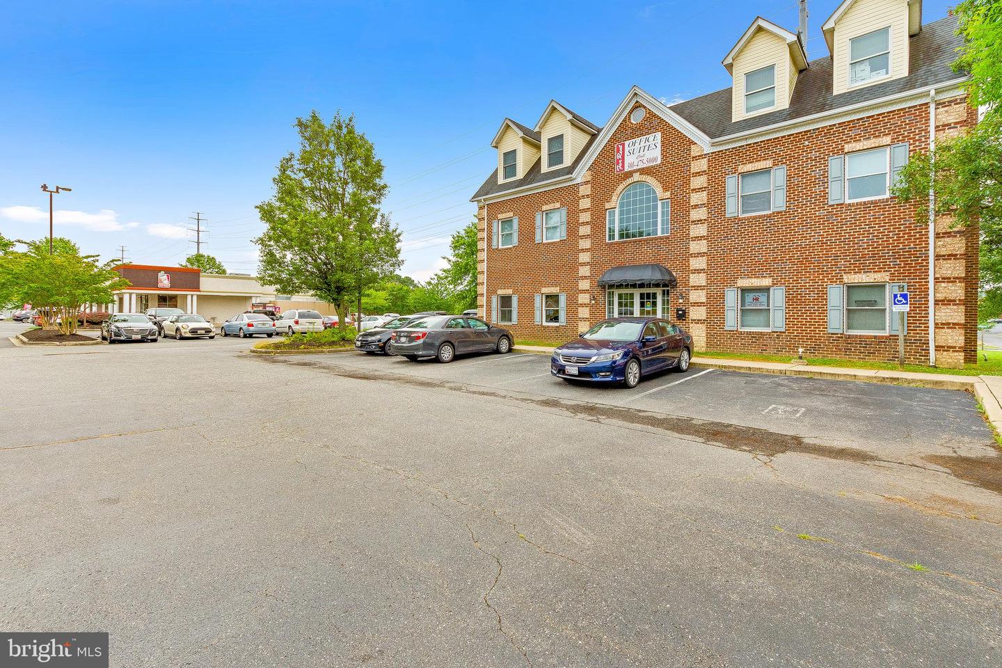 45370 Alton Ln #301-a Property Photo 4
