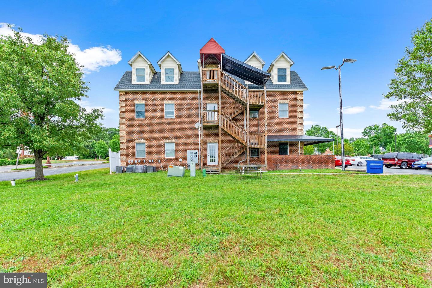 45370 Alton Ln #301-a Property Photo 7