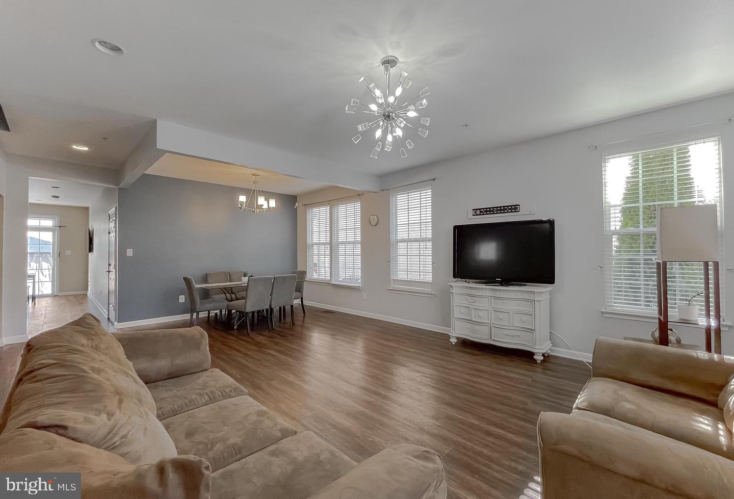 23117 Jasmine Way Property Photo 6
