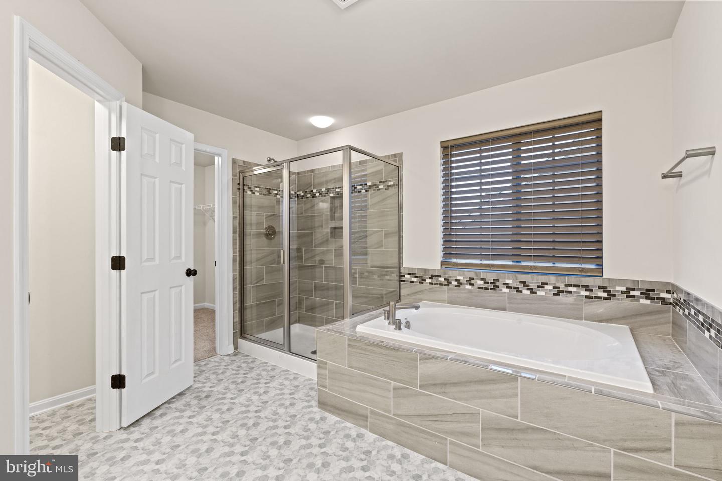 23348 Lindsay Dr Property Photo 14