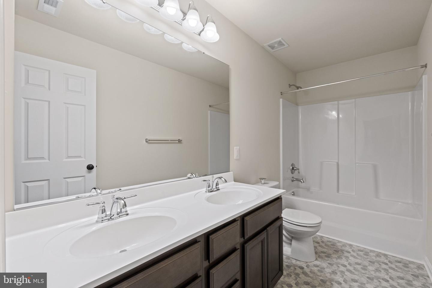 23348 Lindsay Dr Property Photo 24