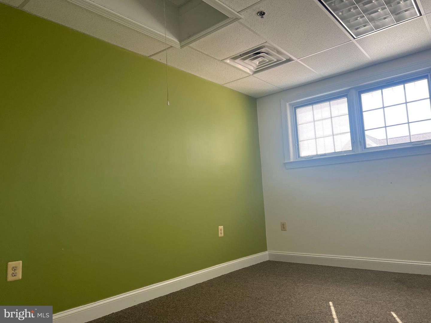 25484 Point Lookout Rd #302 - Second Floor Property Photo 5