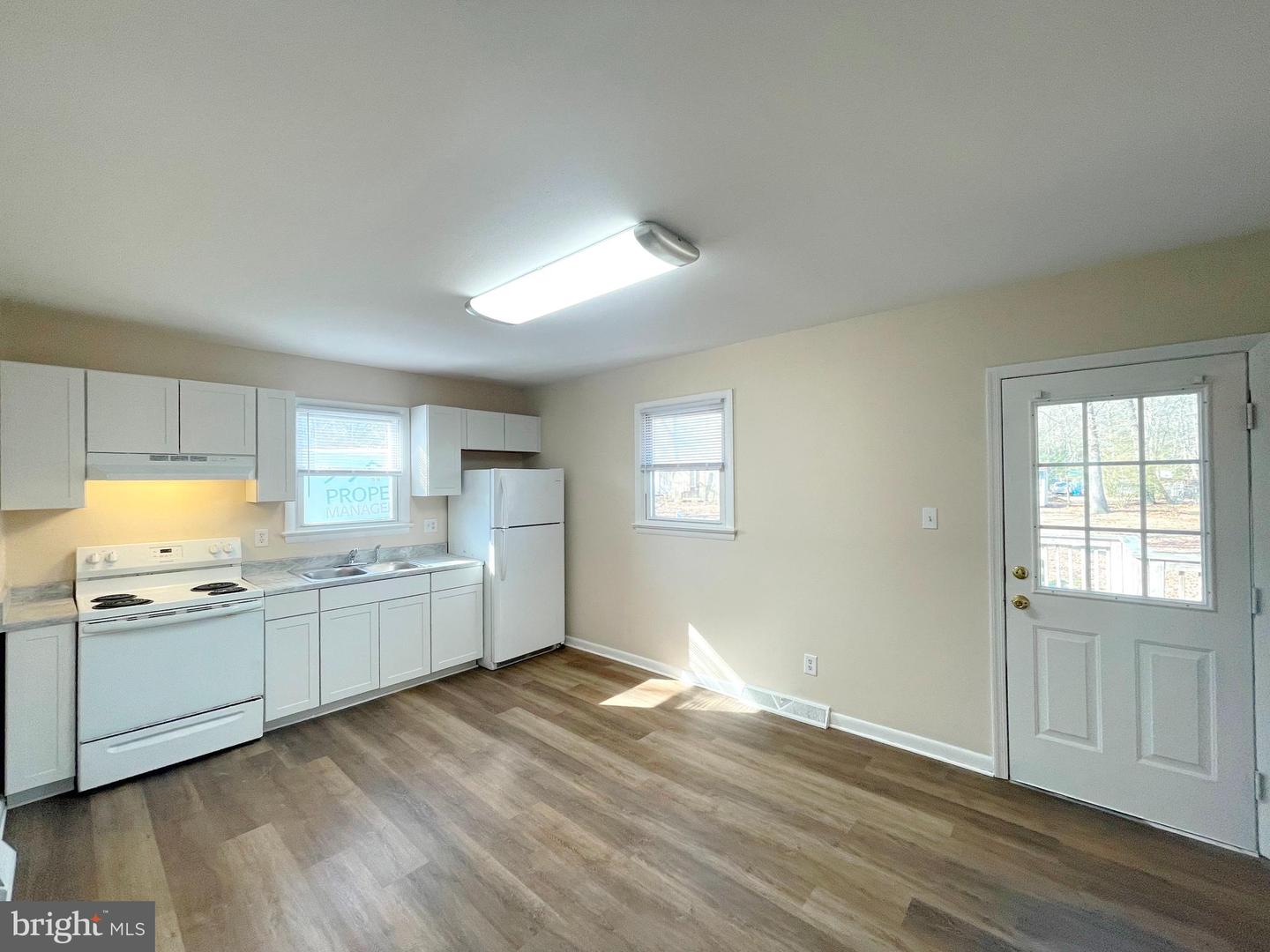 40815 King Dr Property Photo 5
