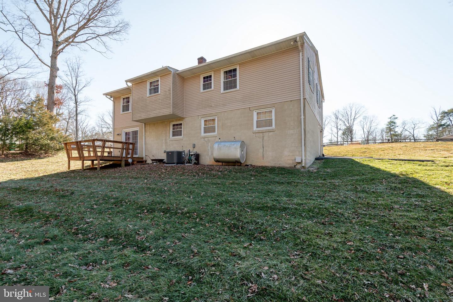 22362 Armstrong Dr Property Photo 6
