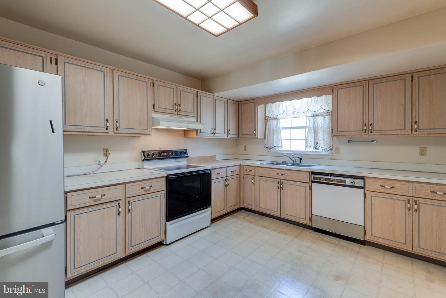 22362 Armstrong Dr Property Photo 17