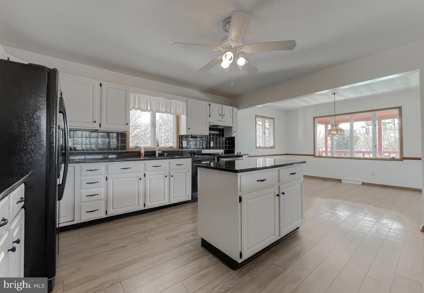 40827 Lake And Breton View Dr Property Photo 12