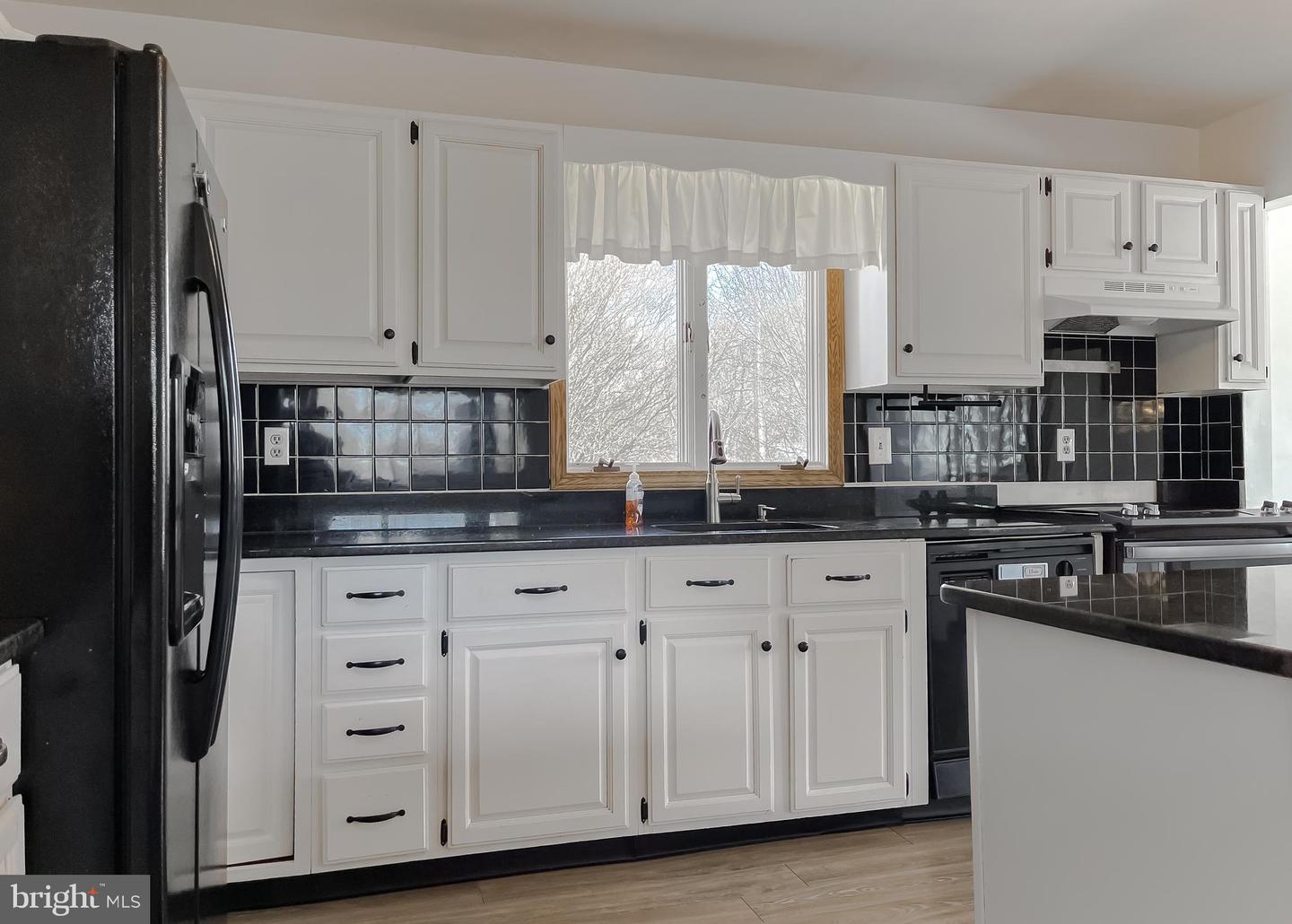 40827 Lake And Breton View Dr Property Photo 13