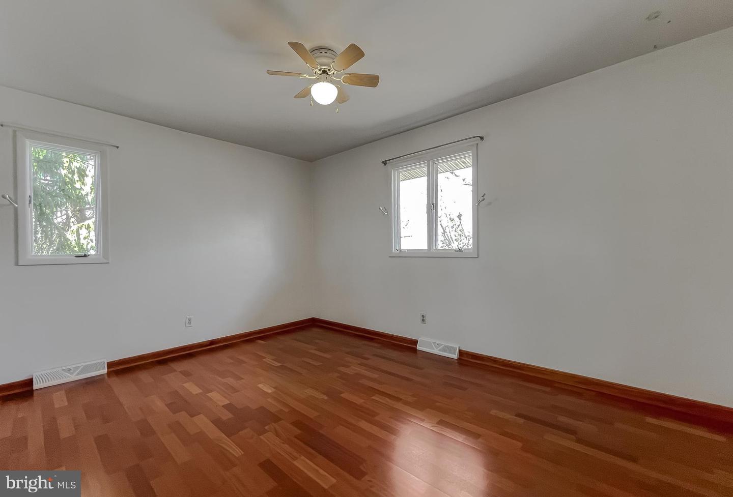 40827 Lake And Breton View Dr Property Photo 28
