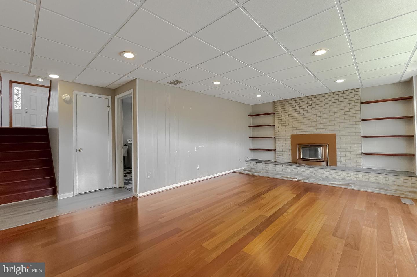 40827 Lake And Breton View Dr Property Photo 40