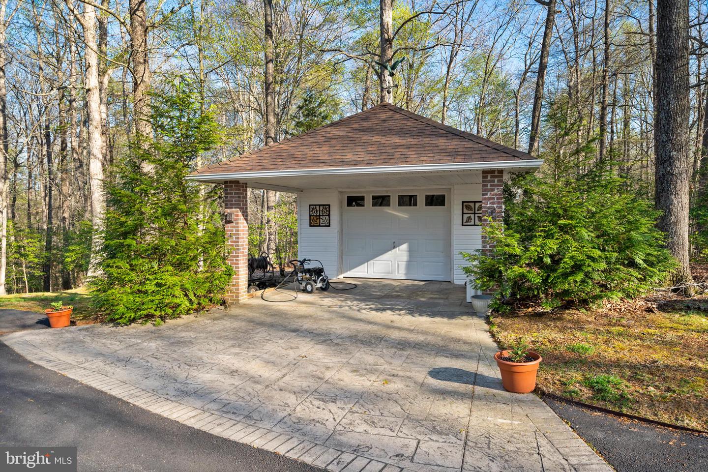 41998 Pleasant Valley Ct Property Photo 47