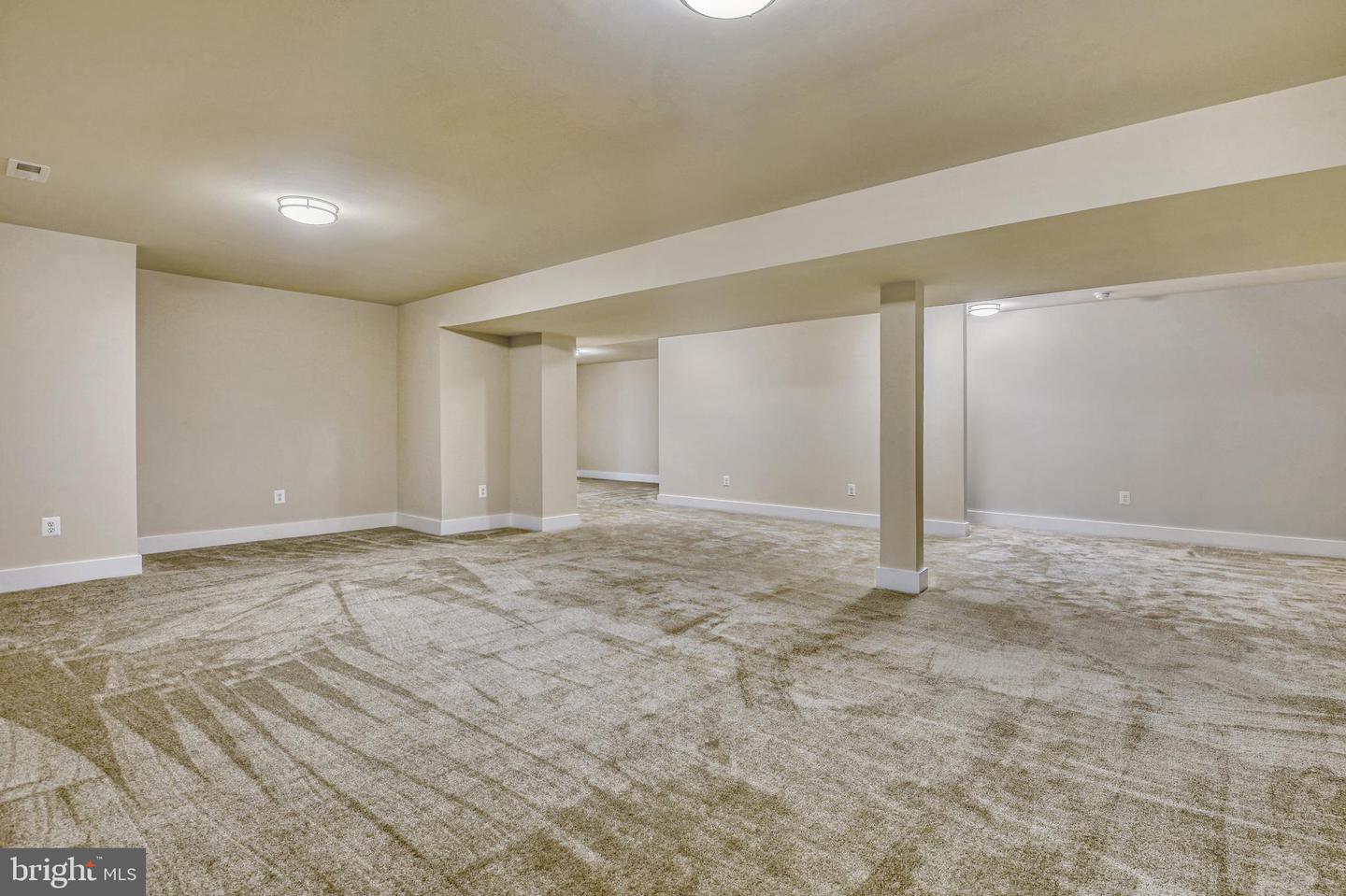 19103 Windsor Property Photo 41