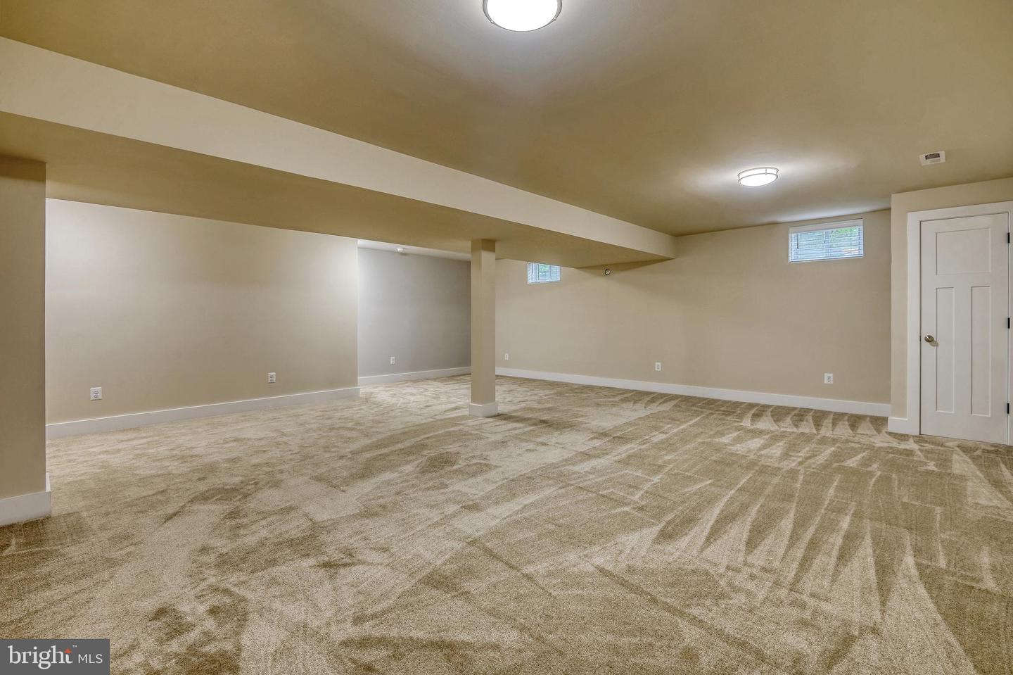 19103 Windsor Property Photo 42